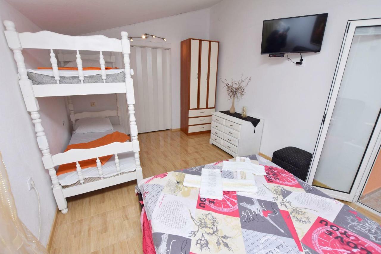 Apartments Siljak Petrovac na moru Exterior foto