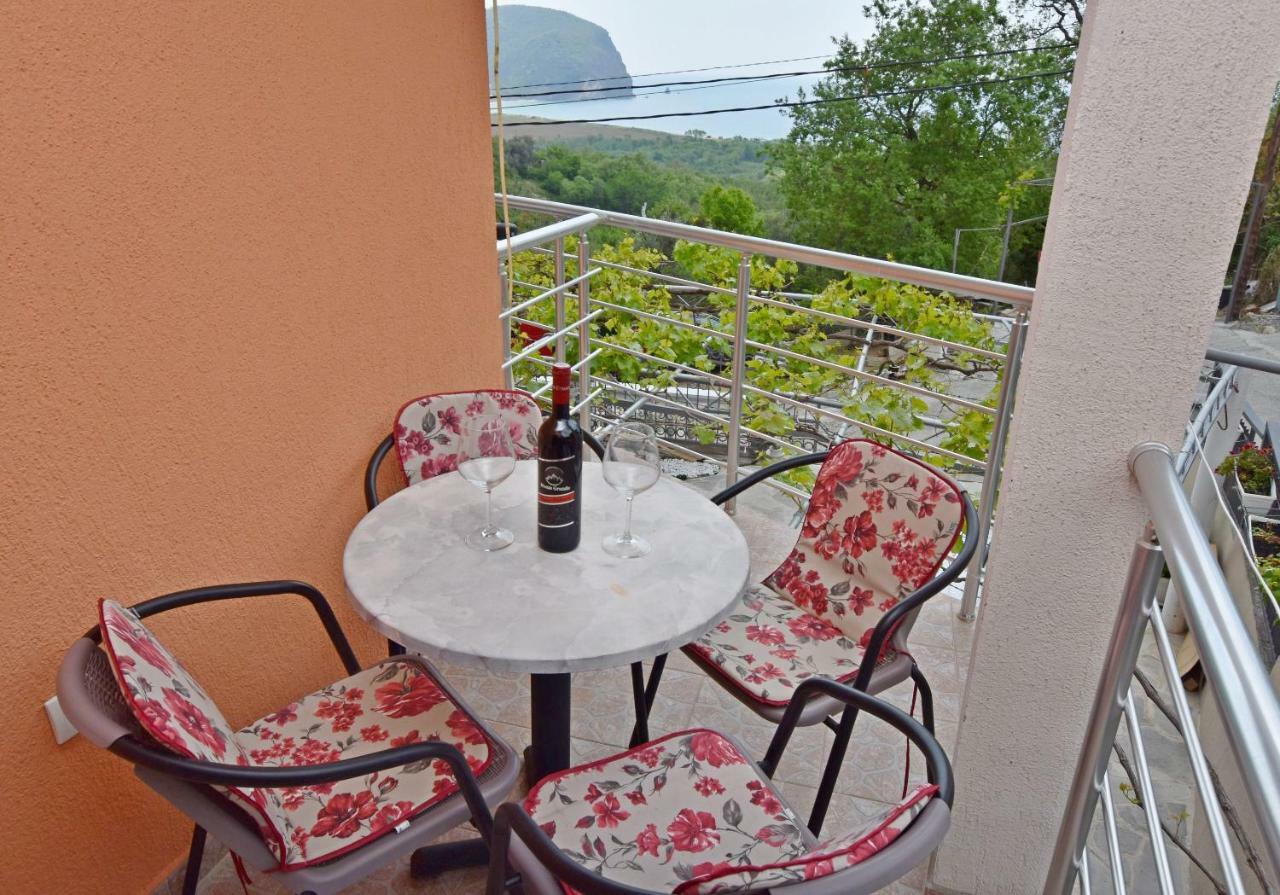 Apartments Siljak Petrovac na moru Exterior foto