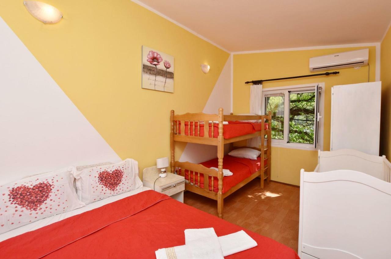 Apartments Siljak Petrovac na moru Exterior foto